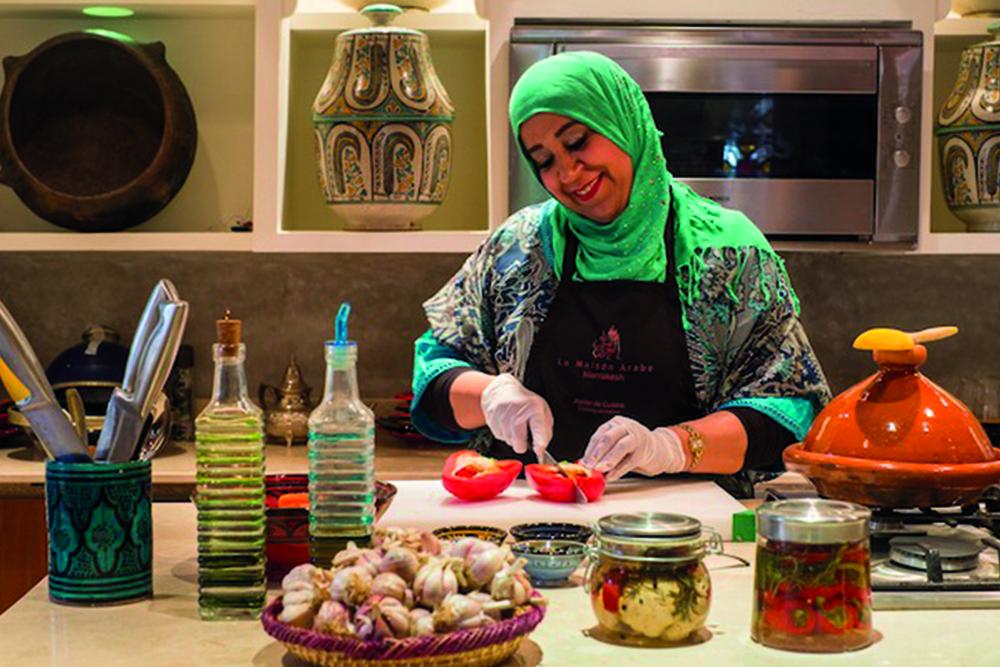 طباخة منزلية